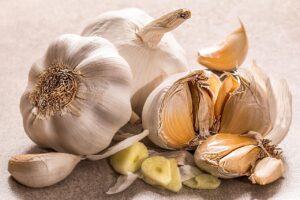 口臭サプリを使ったニンニク料理後の対策は？